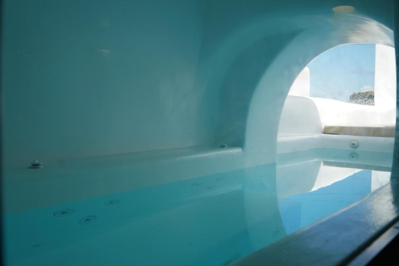 Oinos Luxury Suites Foinikia  Экстерьер фото