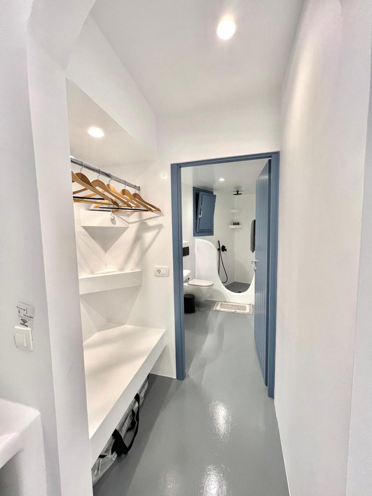 Oinos Luxury Suites Foinikia  Экстерьер фото